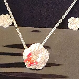 Swarovski Silver Daisy w/ 🦋 Necklace & Earring Set